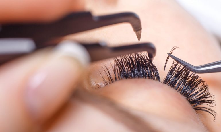 Woran erkenne ich schlechte Wimpernverlängerungen?